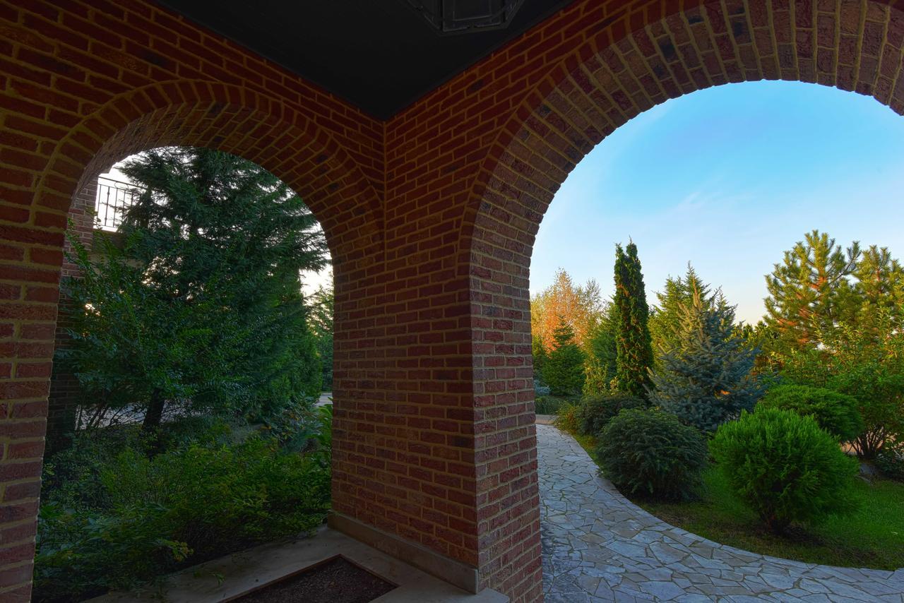 Lacul Verde Resort Плоешти Экстерьер фото